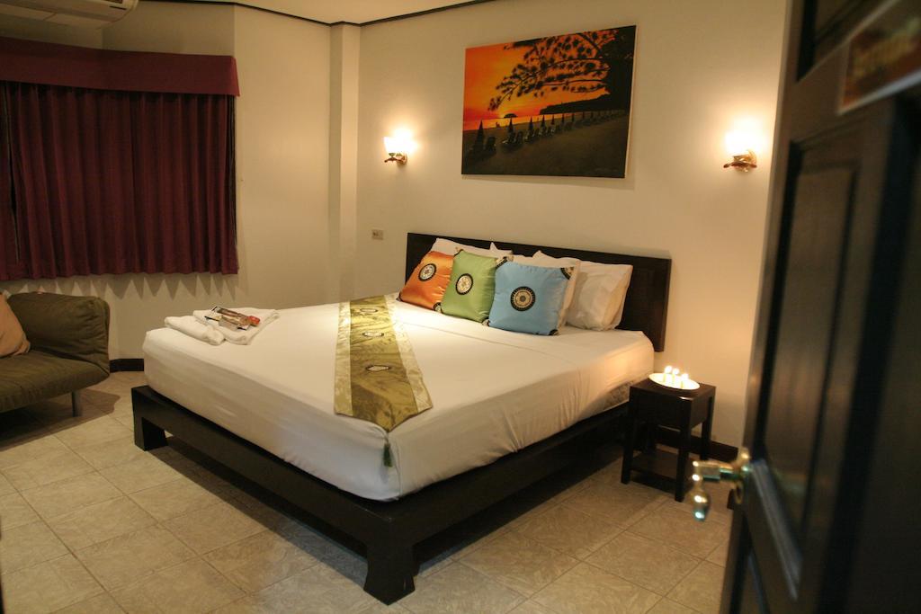 Angus O'Tool'S Guesthouse Karon Pokoj fotografie